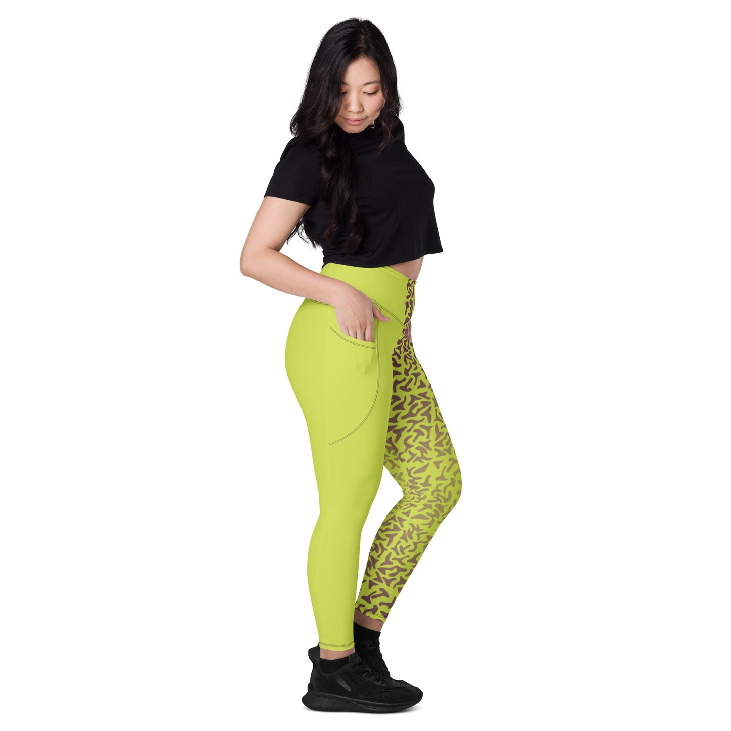 Suspicious Green Leggings with pockets